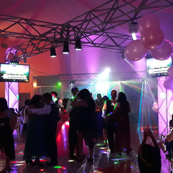 Discoteca móvil para fiestas de 15 años en Guatemala