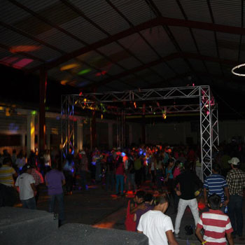 Discoteca móvil para celebraciones públicas Guatemala