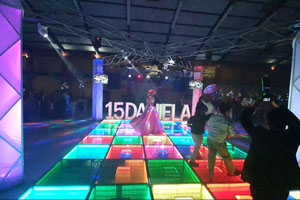 Pista Infinity con efectos de espejo para eventos