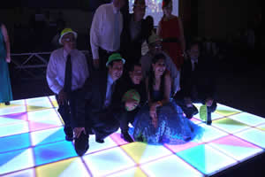 Pista LED de colores para eventos nocturnos