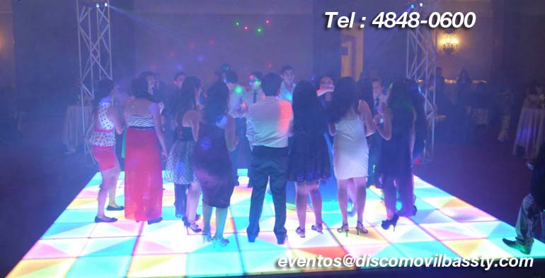 Discoteca móvil Bassty en evento corporativo Guatemala